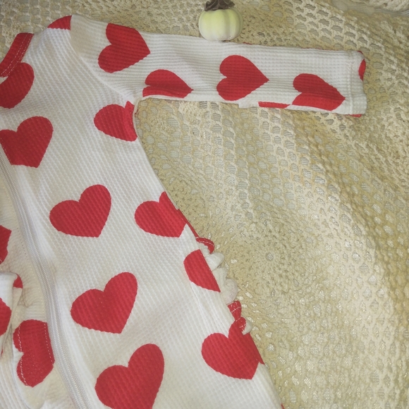 Adorable Heart Print Kids Footie - Picture 5 of 7